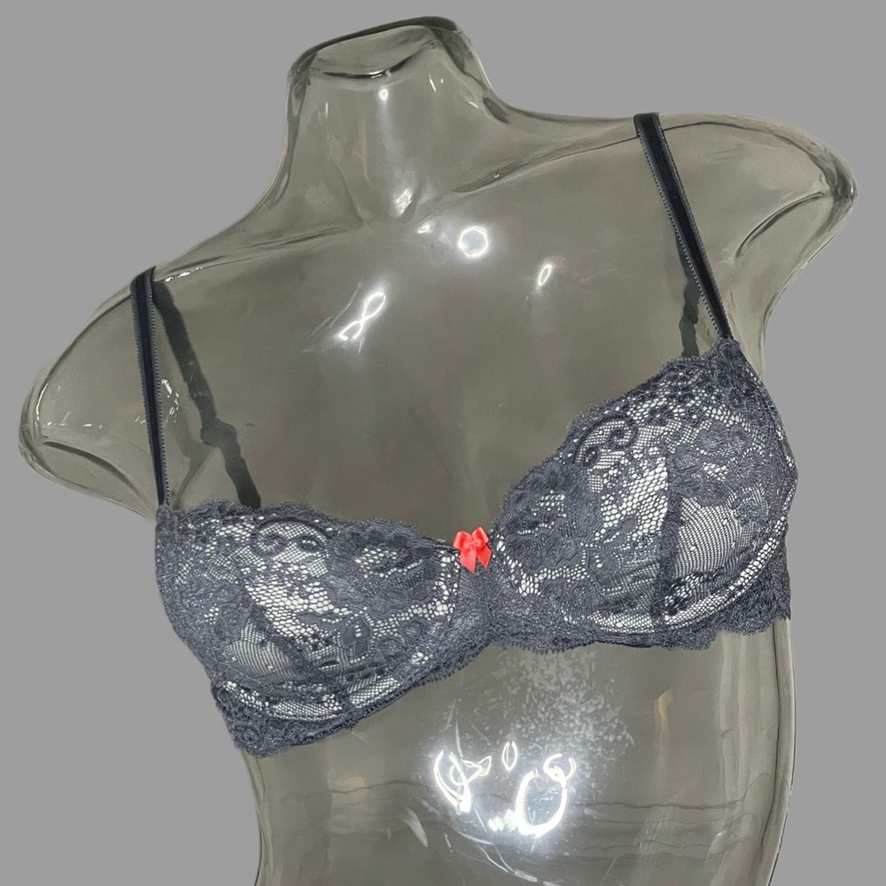 Women's VICTORIA’S SECRET Dark Gray Dream Angels Lightly Lined Lace Demi Bra.